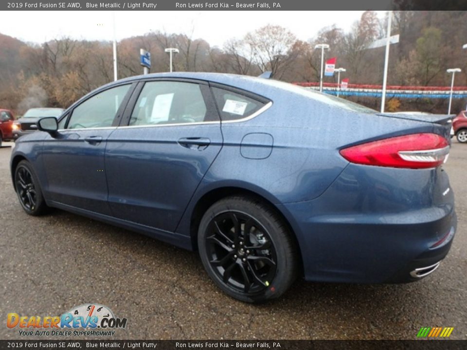 2019 Ford Fusion SE AWD Blue Metallic / Light Putty Photo #4
