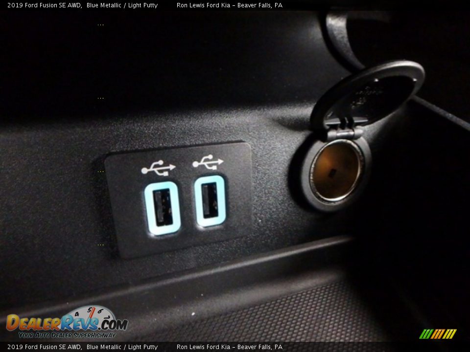 2019 Ford Fusion SE AWD Blue Metallic / Light Putty Photo #19