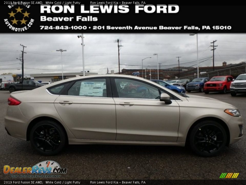 2019 Ford Fusion SE AWD White Gold / Light Putty Photo #1