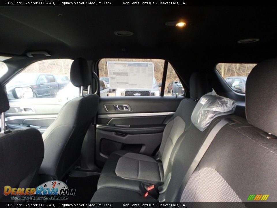 2019 Ford Explorer XLT 4WD Burgundy Velvet / Medium Black Photo #12
