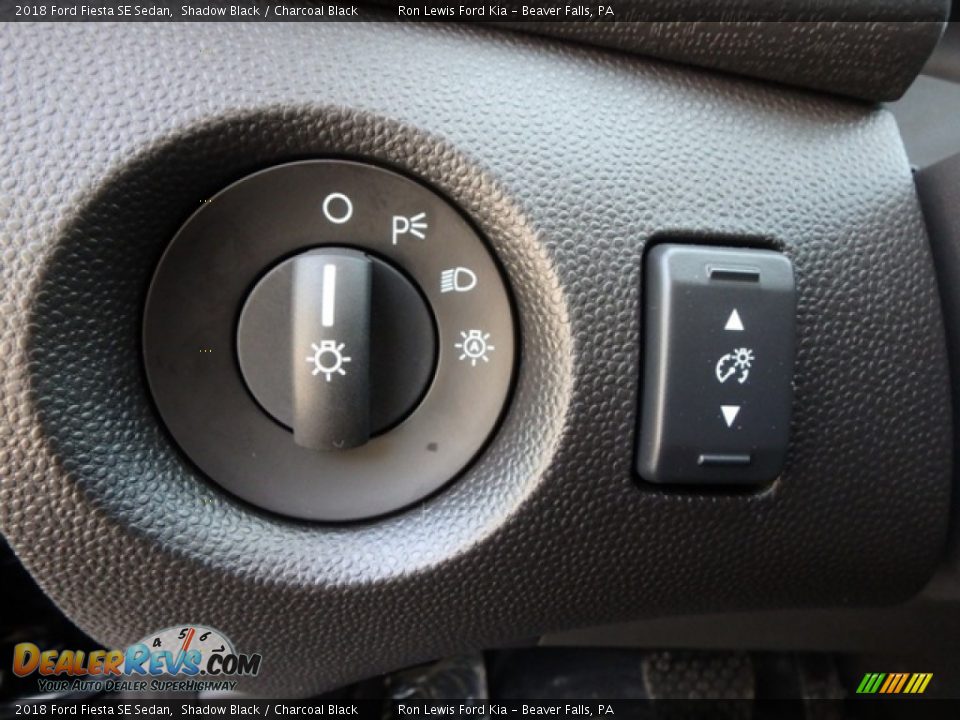 2018 Ford Fiesta SE Sedan Shadow Black / Charcoal Black Photo #14