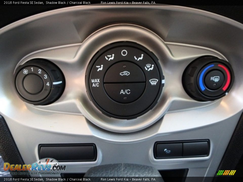 2018 Ford Fiesta SE Sedan Shadow Black / Charcoal Black Photo #18