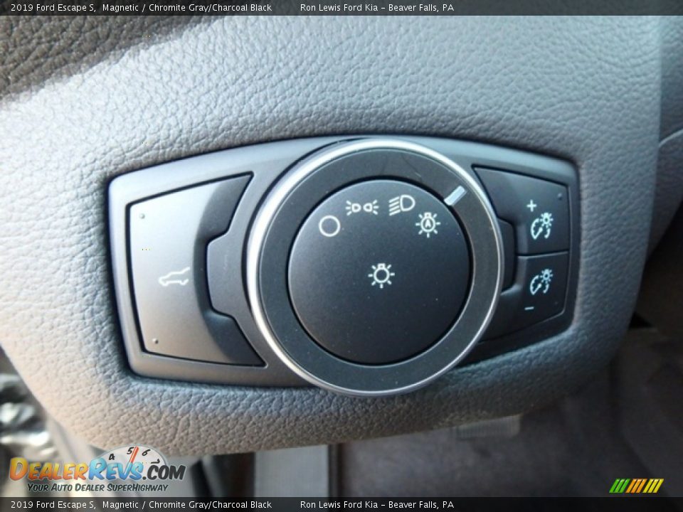 Controls of 2019 Ford Escape S Photo #17