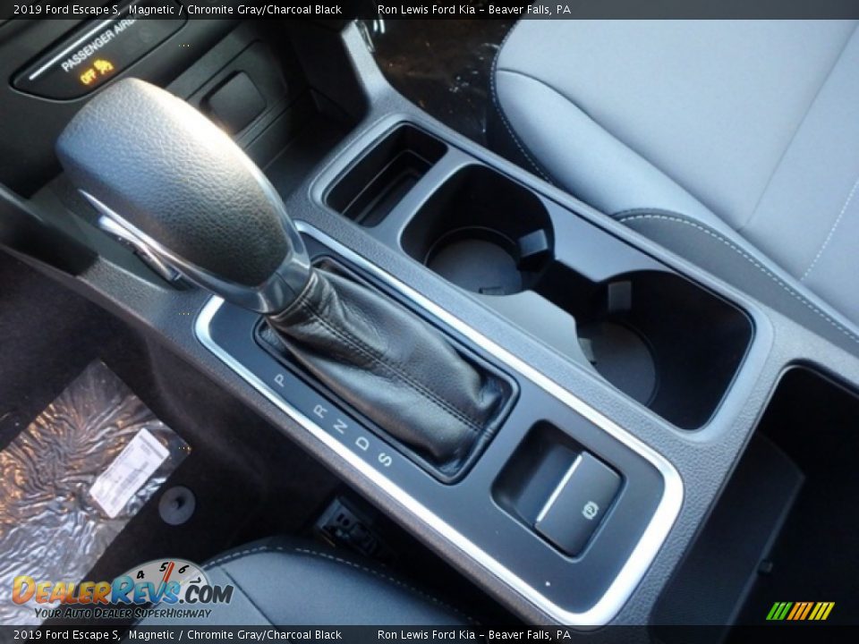 2019 Ford Escape S Shifter Photo #18