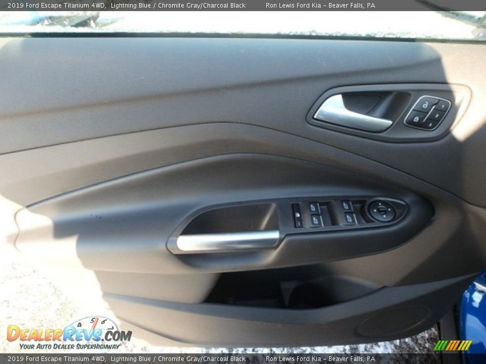 2019 Ford Escape Titanium 4WD Lightning Blue / Chromite Gray/Charcoal Black Photo #14