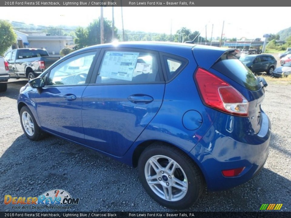 2018 Ford Fiesta SE Hatchback Lightning Blue / Charcoal Black Photo #5