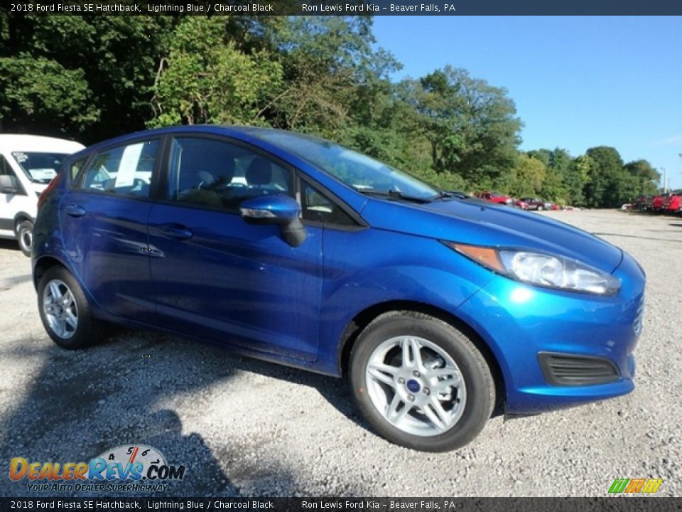 2018 Ford Fiesta SE Hatchback Lightning Blue / Charcoal Black Photo #9