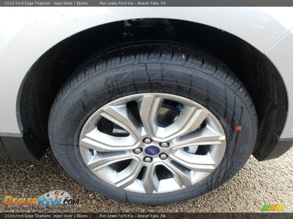 2019 Ford Edge Titanium Ingot Silver / Ebony Photo #10