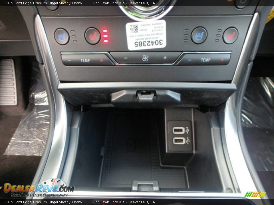 2019 Ford Edge Titanium Ingot Silver / Ebony Photo #18