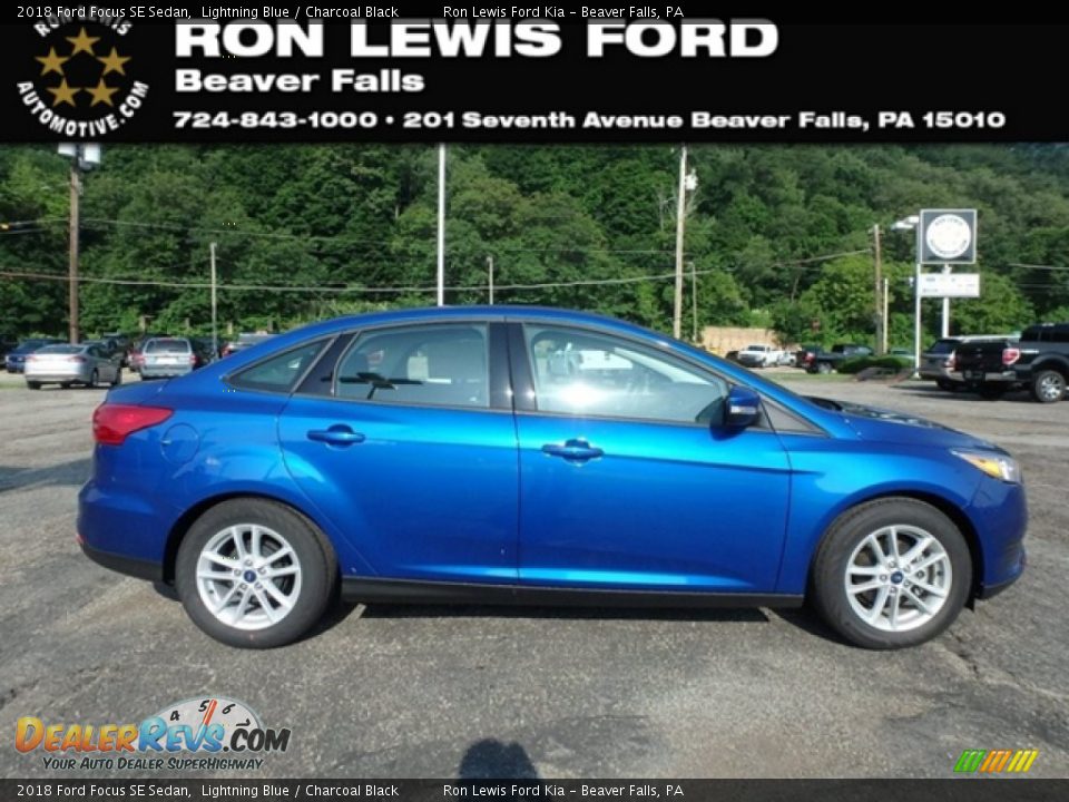 2018 Ford Focus SE Sedan Lightning Blue / Charcoal Black Photo #1