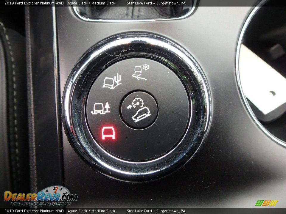 Controls of 2019 Ford Explorer Platinum 4WD Photo #17