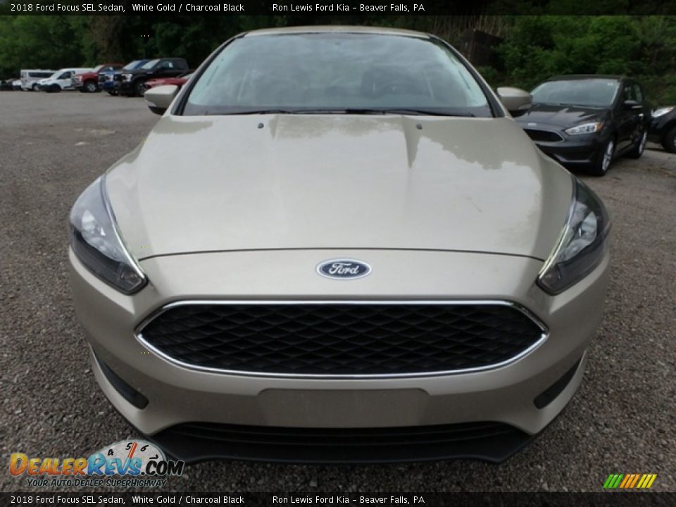 2018 Ford Focus SEL Sedan White Gold / Charcoal Black Photo #8