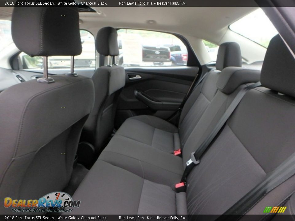2018 Ford Focus SEL Sedan White Gold / Charcoal Black Photo #11