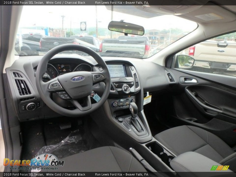 2018 Ford Focus SEL Sedan White Gold / Charcoal Black Photo #12