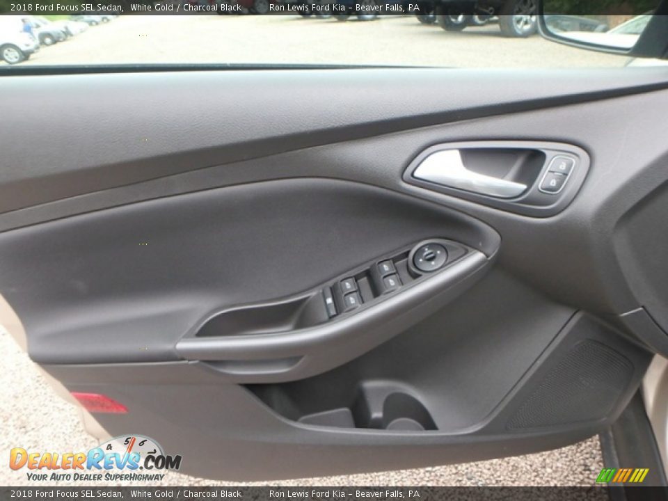 2018 Ford Focus SEL Sedan White Gold / Charcoal Black Photo #13