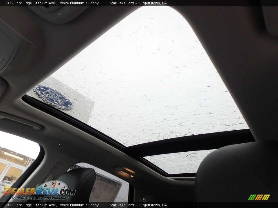 2019 Ford Edge Titanium AWD White Platinum / Ebony Photo #14