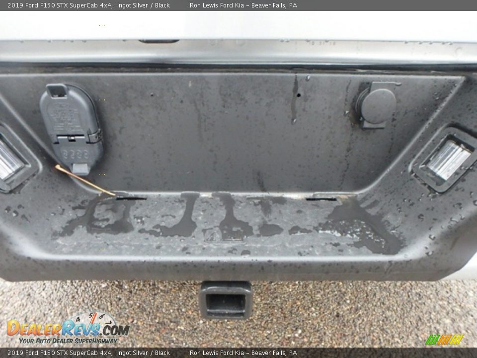 2019 Ford F150 STX SuperCab 4x4 Ingot Silver / Black Photo #4