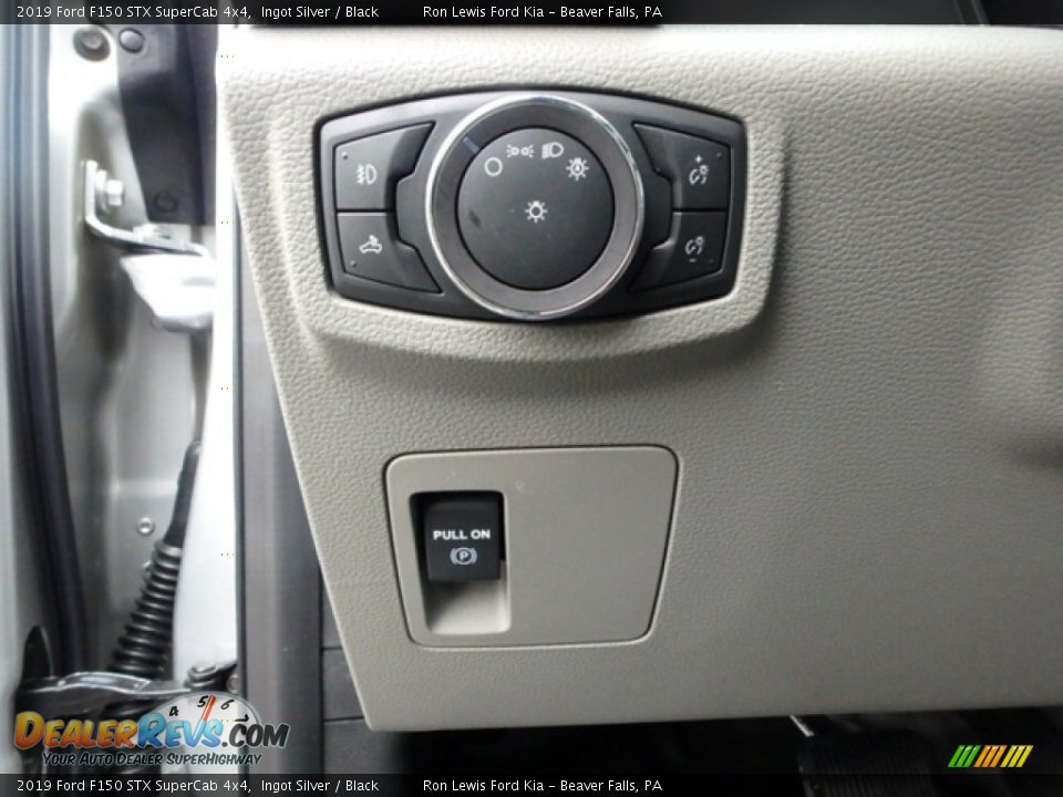 2019 Ford F150 STX SuperCab 4x4 Ingot Silver / Black Photo #16