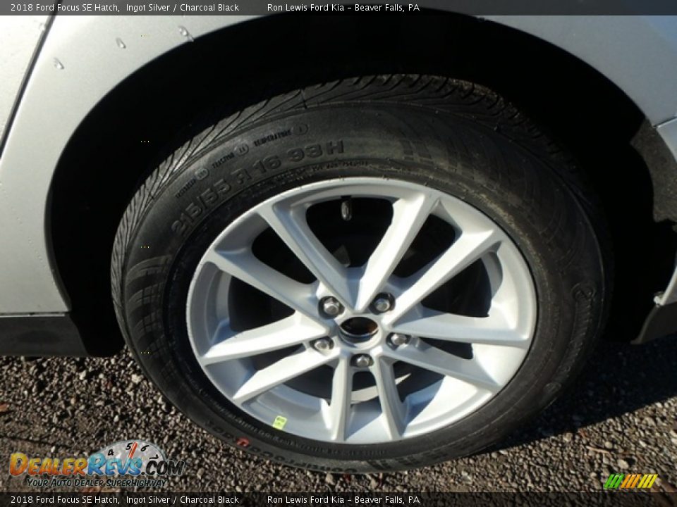 2018 Ford Focus SE Hatch Ingot Silver / Charcoal Black Photo #6