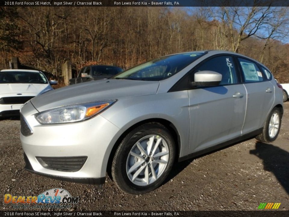 2018 Ford Focus SE Hatch Ingot Silver / Charcoal Black Photo #8