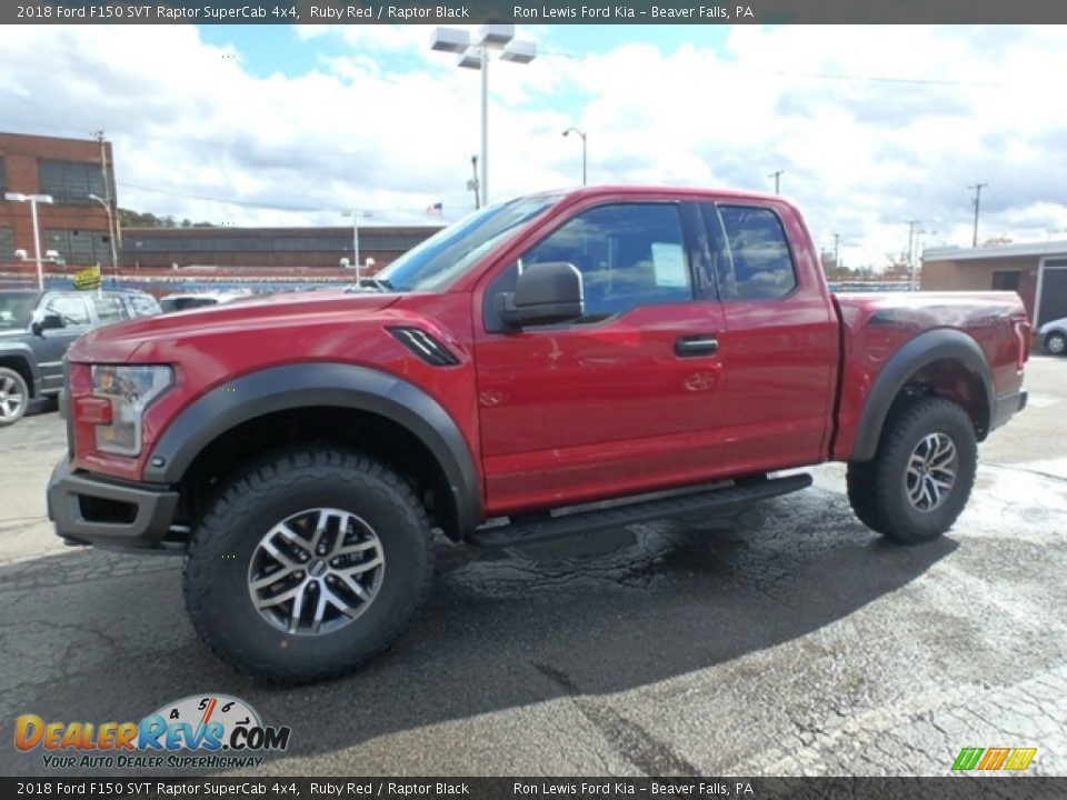Front 3/4 View of 2018 Ford F150 SVT Raptor SuperCab 4x4 Photo #6