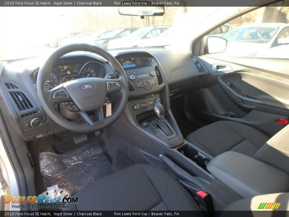 2018 Ford Focus SE Hatch Ingot Silver / Charcoal Black Photo #13
