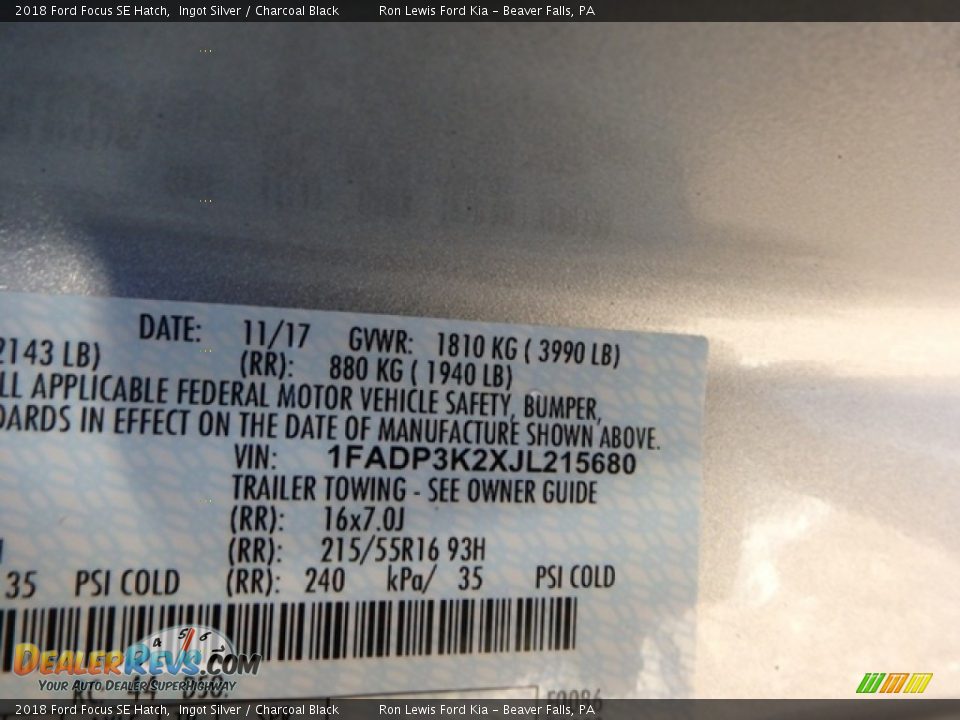 2018 Ford Focus SE Hatch Ingot Silver / Charcoal Black Photo #15