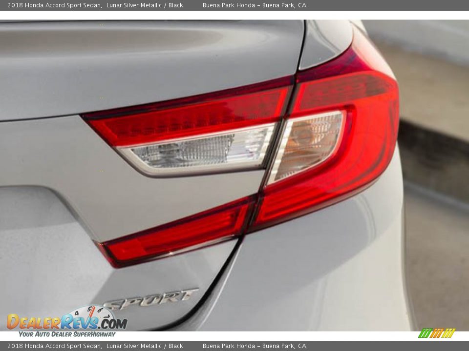 2018 Honda Accord Sport Sedan Lunar Silver Metallic / Black Photo #12