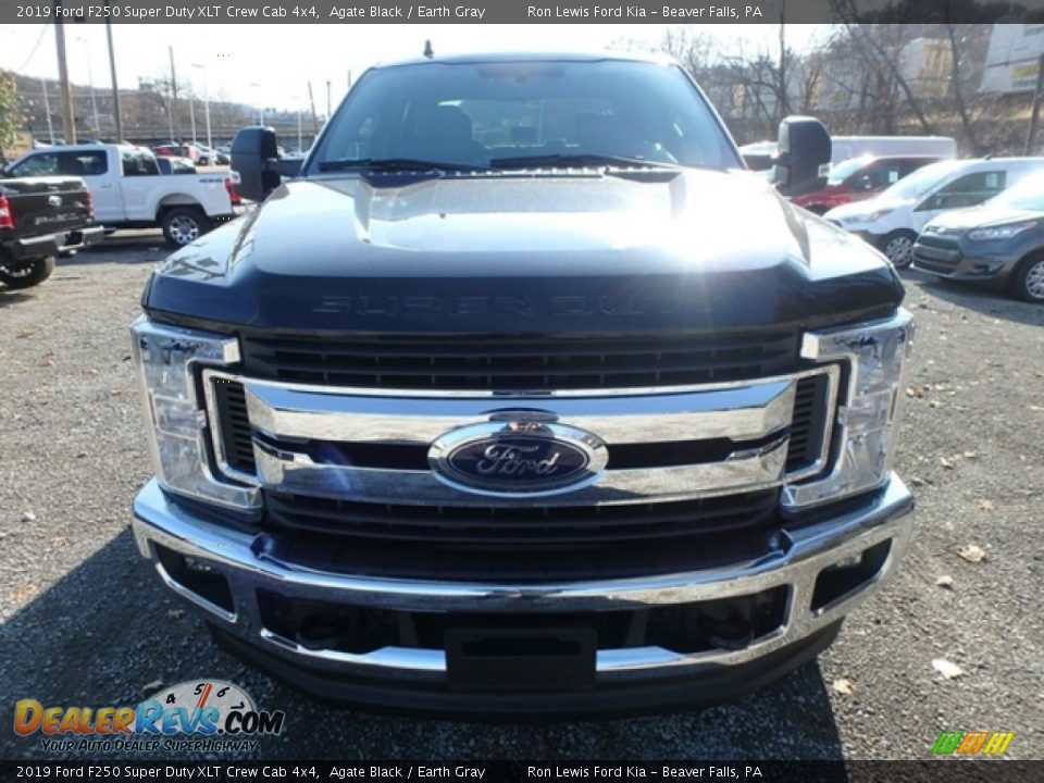 2019 Ford F250 Super Duty XLT Crew Cab 4x4 Agate Black / Earth Gray Photo #7