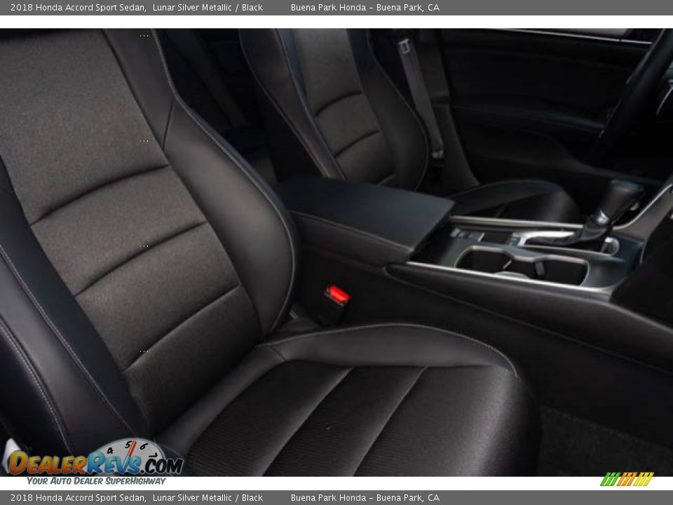 2018 Honda Accord Sport Sedan Lunar Silver Metallic / Black Photo #25