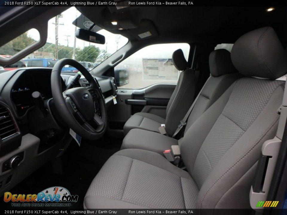 Front Seat of 2018 Ford F150 XLT SuperCab 4x4 Photo #10