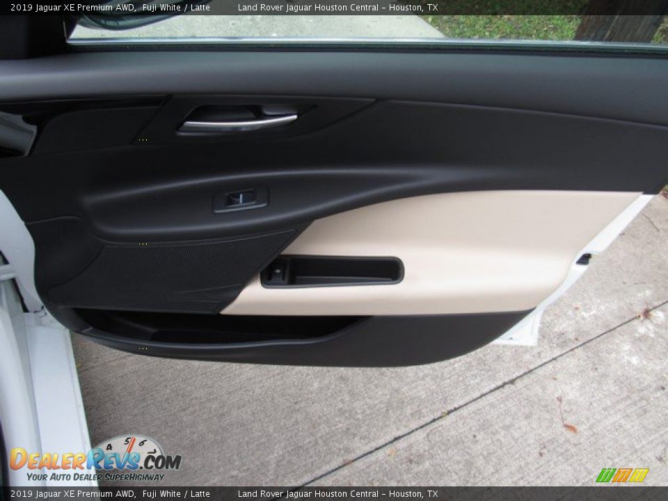 Door Panel of 2019 Jaguar XE Premium AWD Photo #19