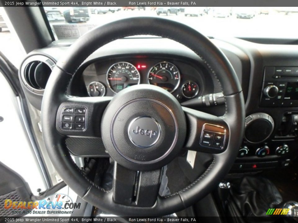 2015 Jeep Wrangler Unlimited Sport 4x4 Bright White / Black Photo #17