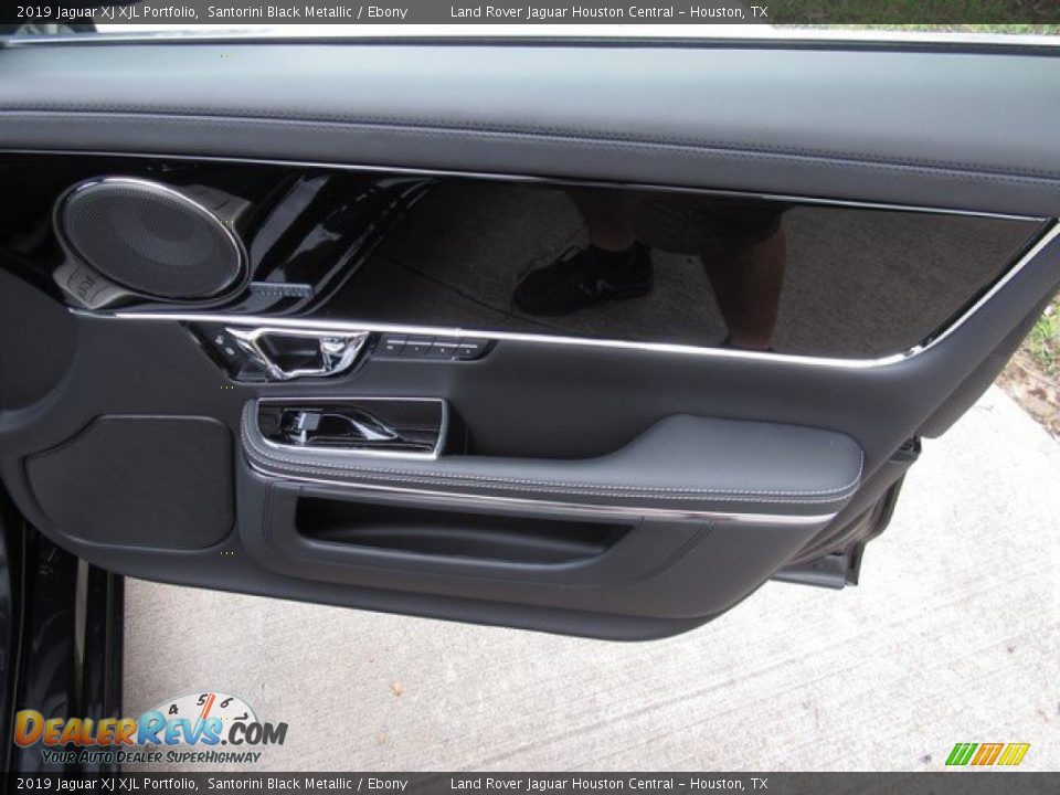 2019 Jaguar XJ XJL Portfolio Santorini Black Metallic / Ebony Photo #20