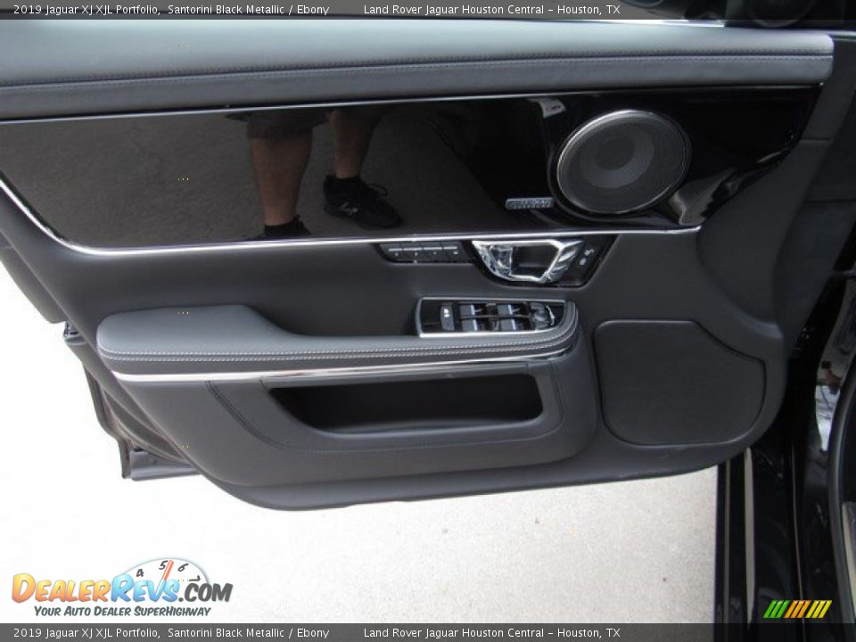 2019 Jaguar XJ XJL Portfolio Santorini Black Metallic / Ebony Photo #23