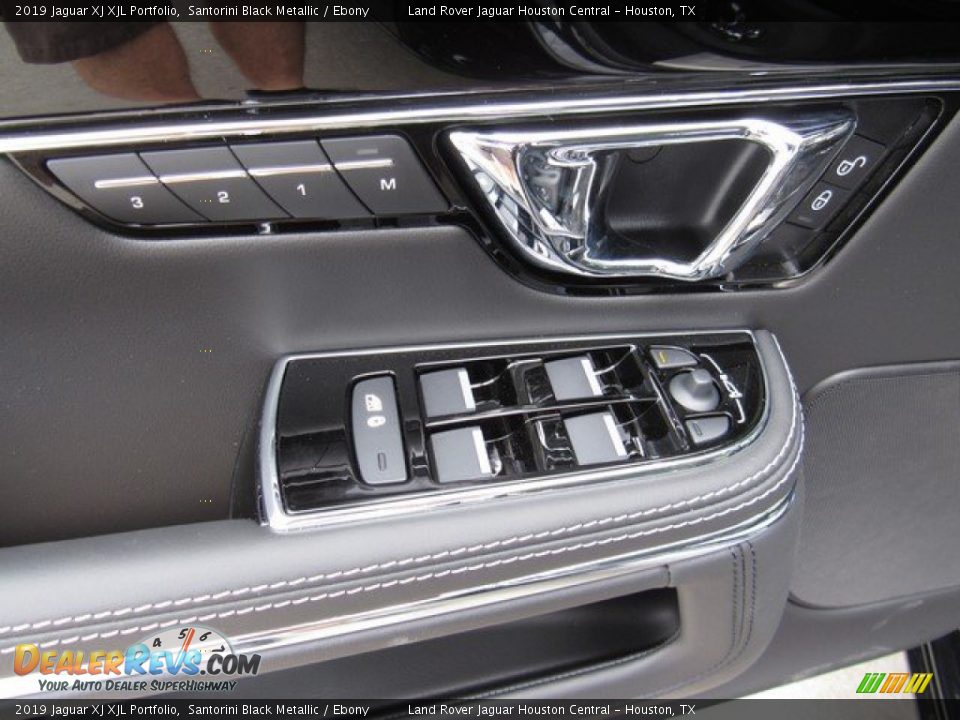 2019 Jaguar XJ XJL Portfolio Santorini Black Metallic / Ebony Photo #24