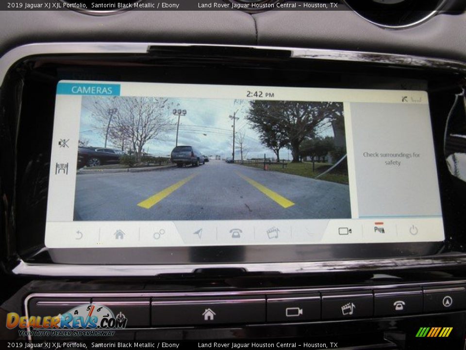 2019 Jaguar XJ XJL Portfolio Santorini Black Metallic / Ebony Photo #32