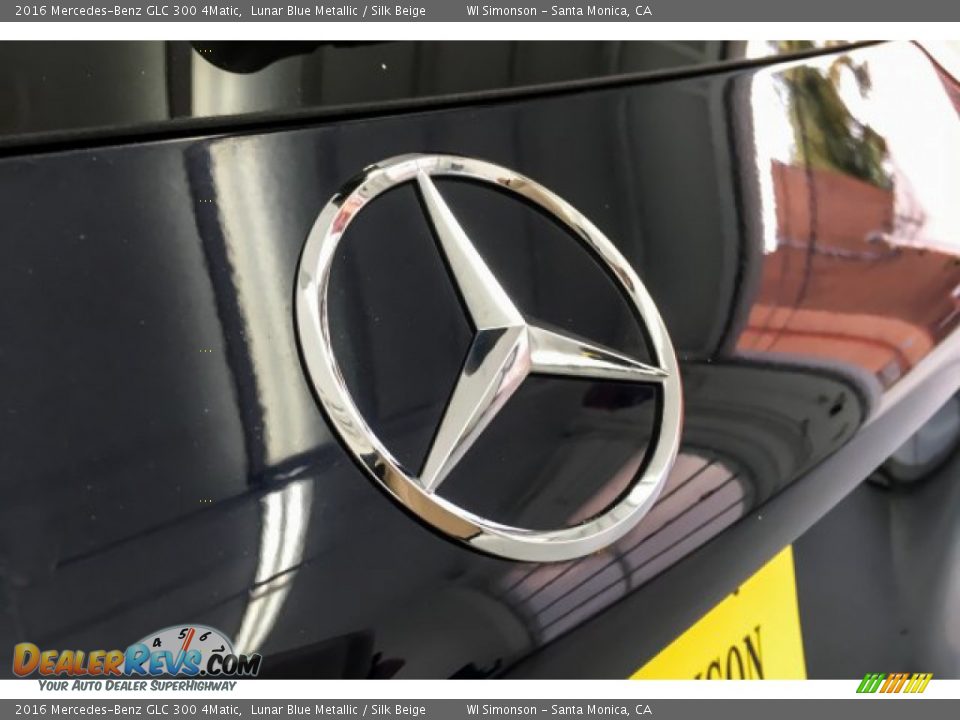2016 Mercedes-Benz GLC 300 4Matic Lunar Blue Metallic / Silk Beige Photo #28