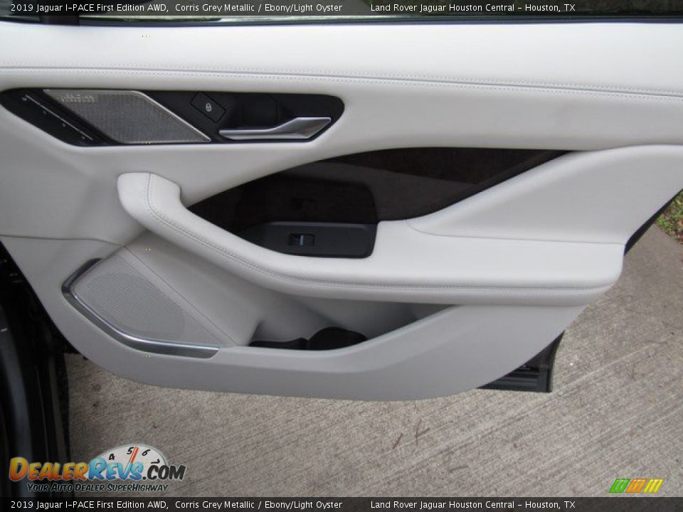 Door Panel of 2019 Jaguar I-PACE First Edition AWD Photo #20