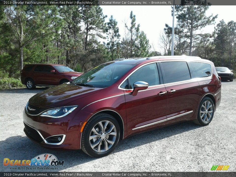 2019 Chrysler Pacifica Limited Velvet Red Pearl / Black/Alloy Photo #1