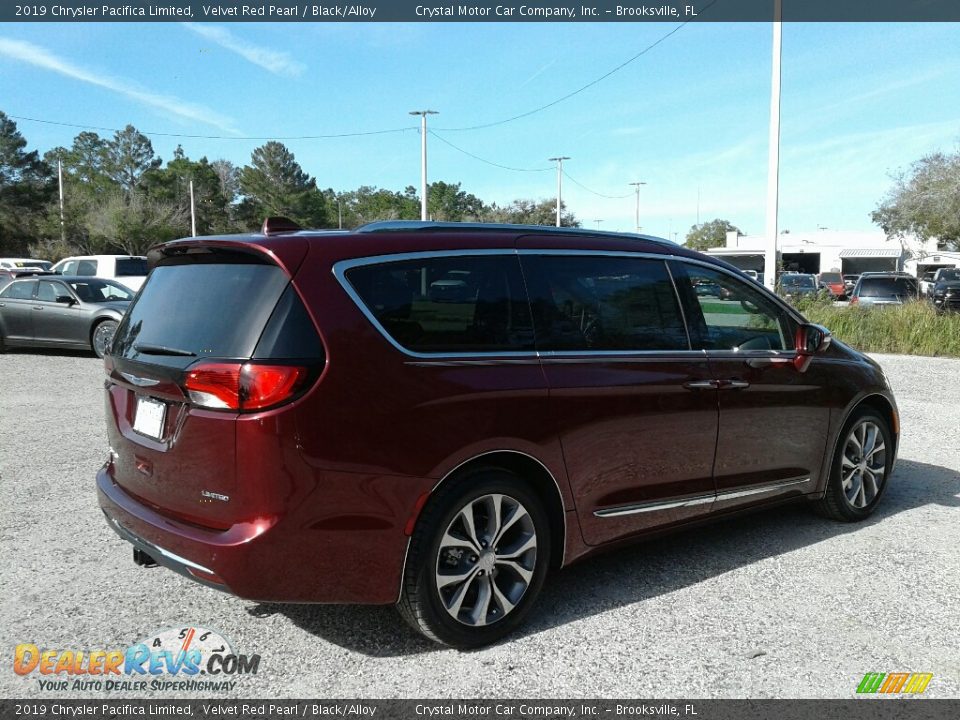 2019 Chrysler Pacifica Limited Velvet Red Pearl / Black/Alloy Photo #5