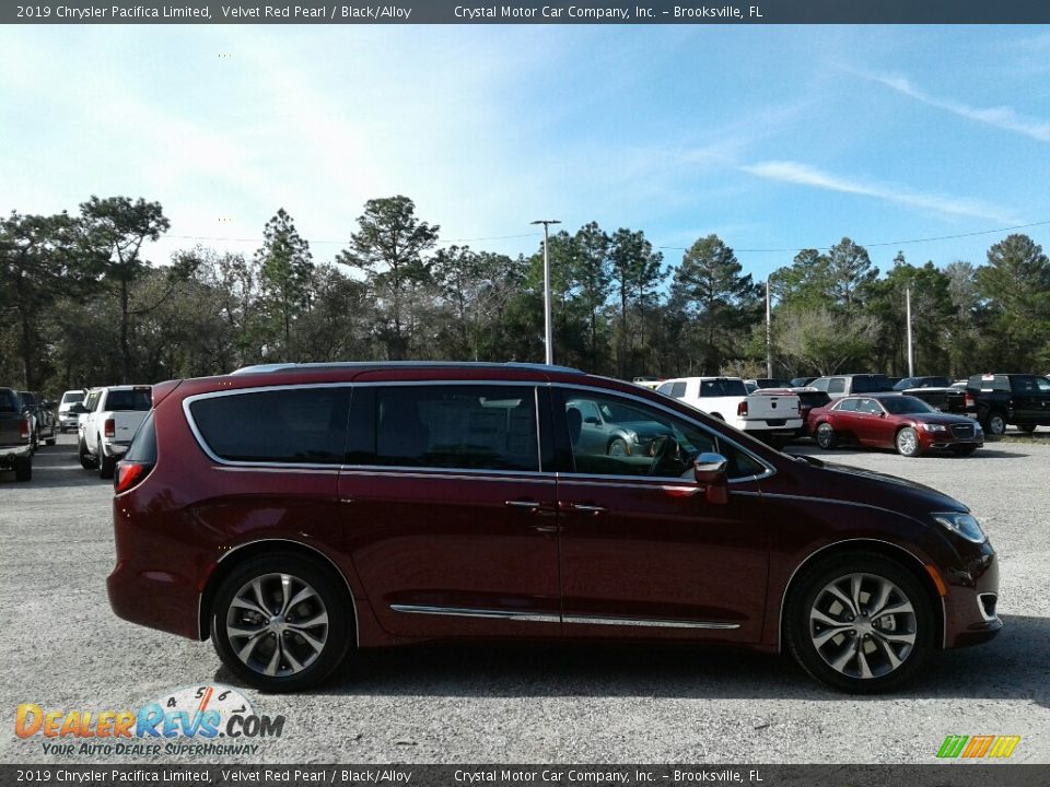 2019 Chrysler Pacifica Limited Velvet Red Pearl / Black/Alloy Photo #6