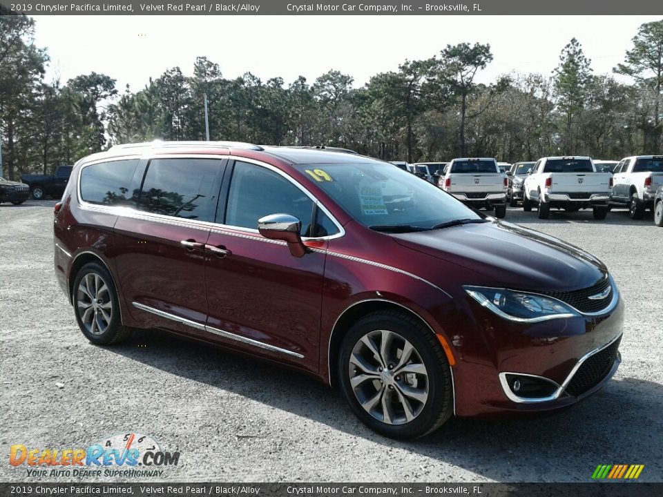 2019 Chrysler Pacifica Limited Velvet Red Pearl / Black/Alloy Photo #7