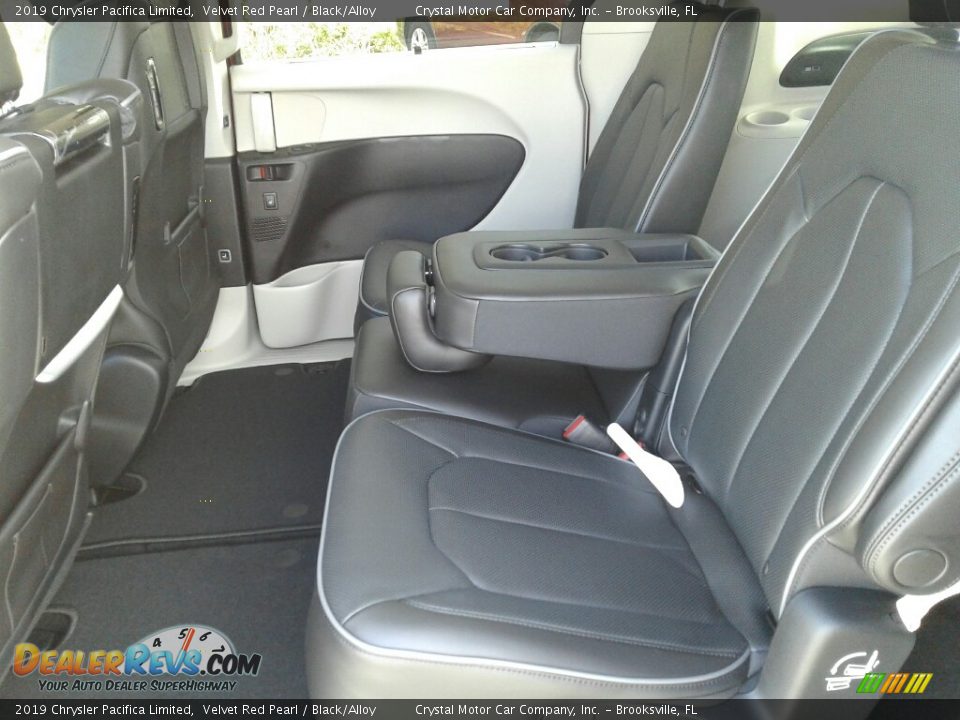 2019 Chrysler Pacifica Limited Velvet Red Pearl / Black/Alloy Photo #10