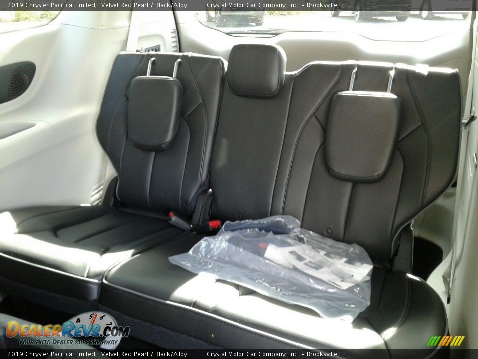 2019 Chrysler Pacifica Limited Velvet Red Pearl / Black/Alloy Photo #11