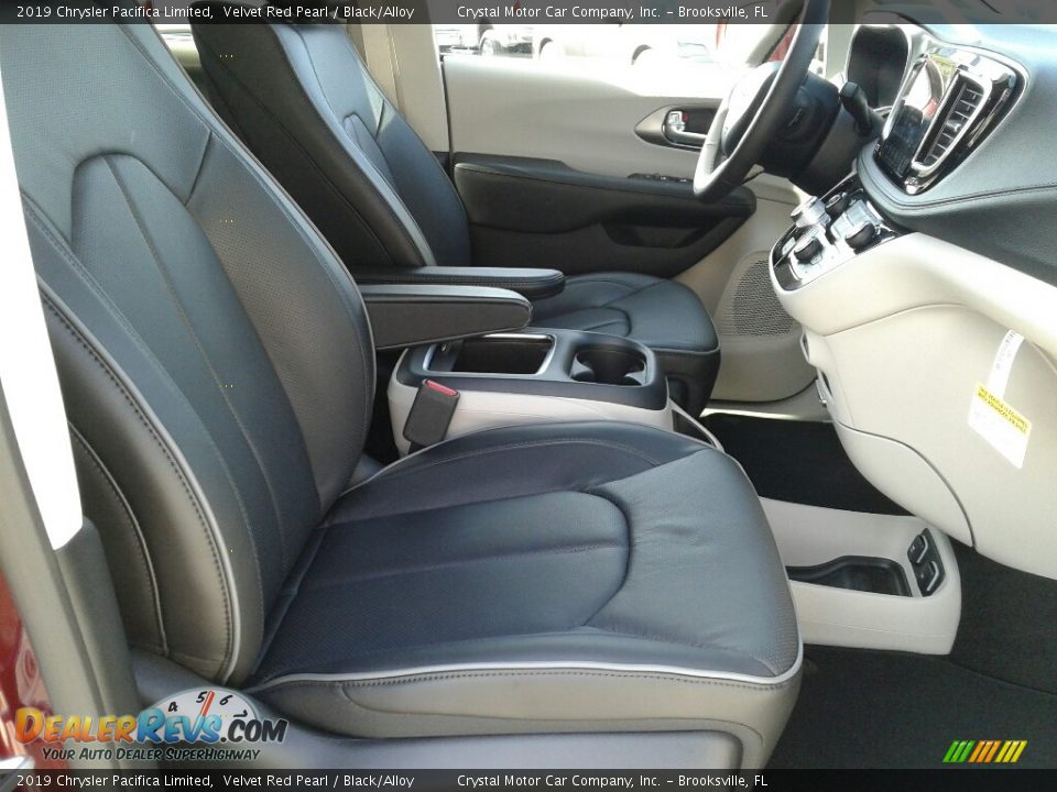 2019 Chrysler Pacifica Limited Velvet Red Pearl / Black/Alloy Photo #12