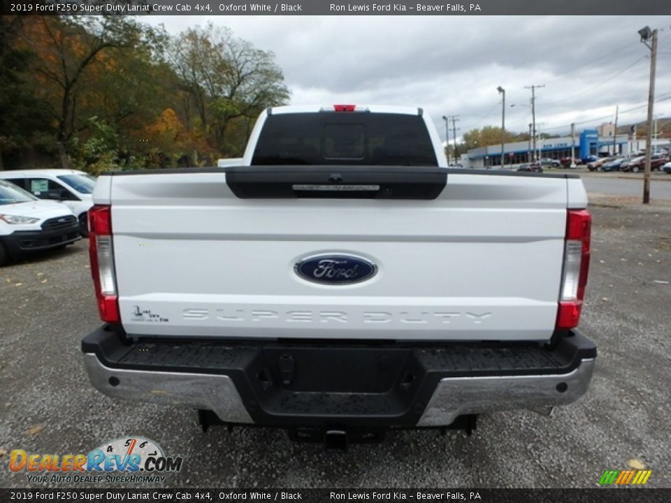 2019 Ford F250 Super Duty Lariat Crew Cab 4x4 Oxford White / Black Photo #3