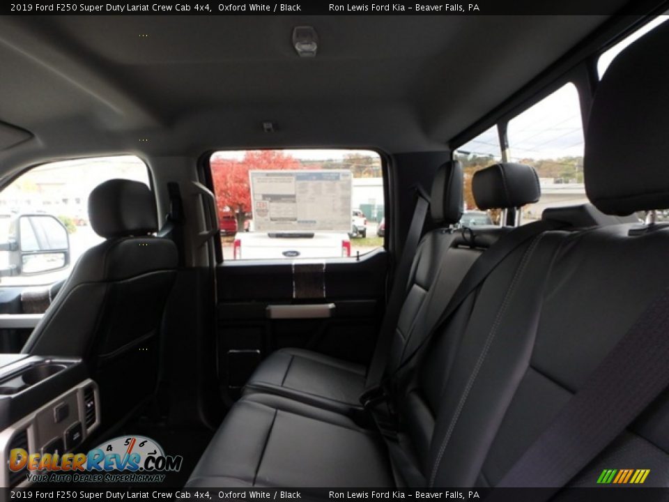 2019 Ford F250 Super Duty Lariat Crew Cab 4x4 Oxford White / Black Photo #11