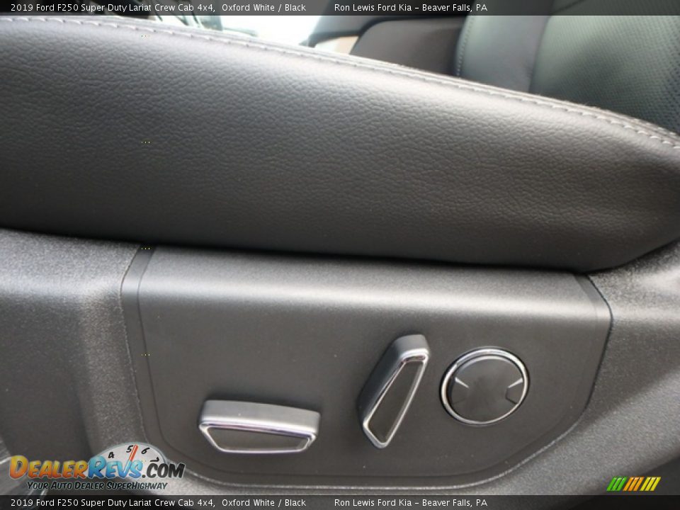 2019 Ford F250 Super Duty Lariat Crew Cab 4x4 Oxford White / Black Photo #14