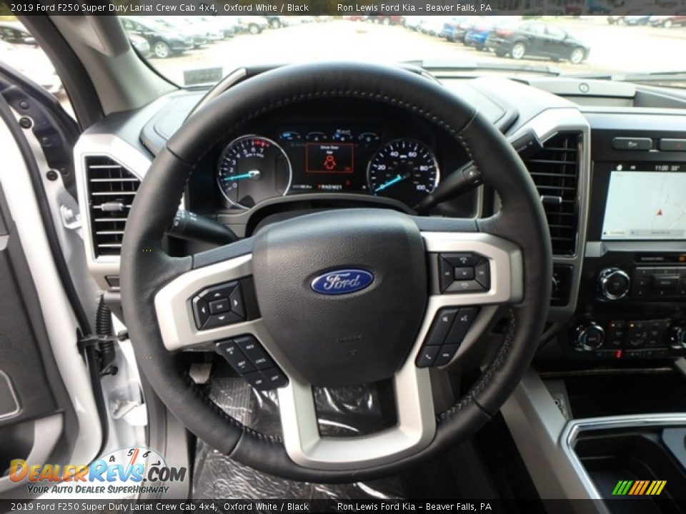 2019 Ford F250 Super Duty Lariat Crew Cab 4x4 Oxford White / Black Photo #16